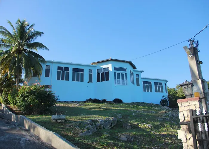 Holiday home Sunshine Lodge: Your Away From
