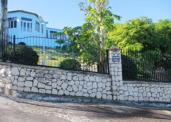Sunshine Lodge: Your Away From * Montego Bay
