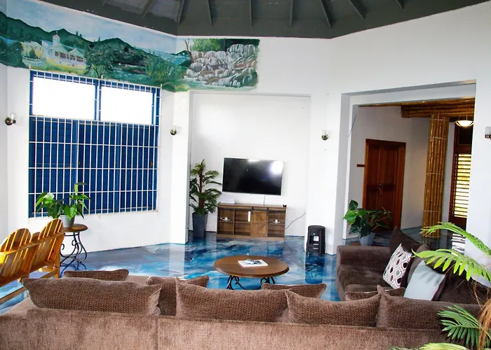 Holiday home Sunshine Lodge: Your Away From