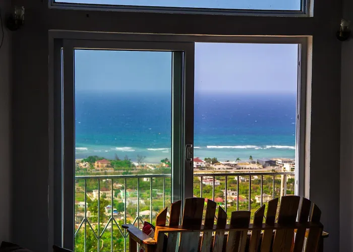 Sunshine Lodge: Your Away From * Montego Bay