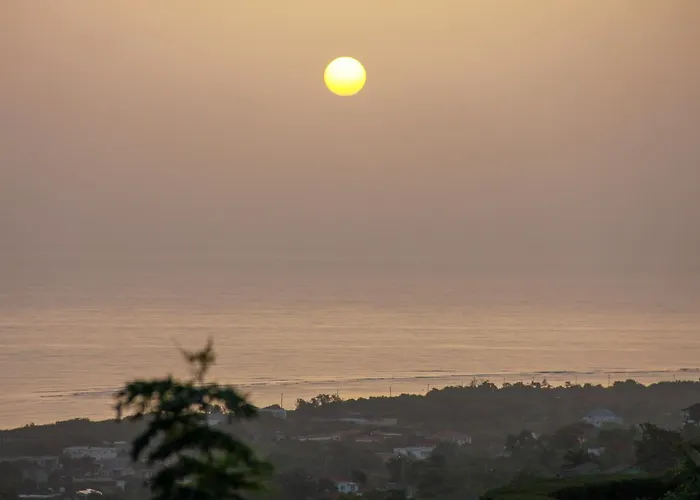 Holiday home Sunshine Lodge: Your Away From Montego Bay