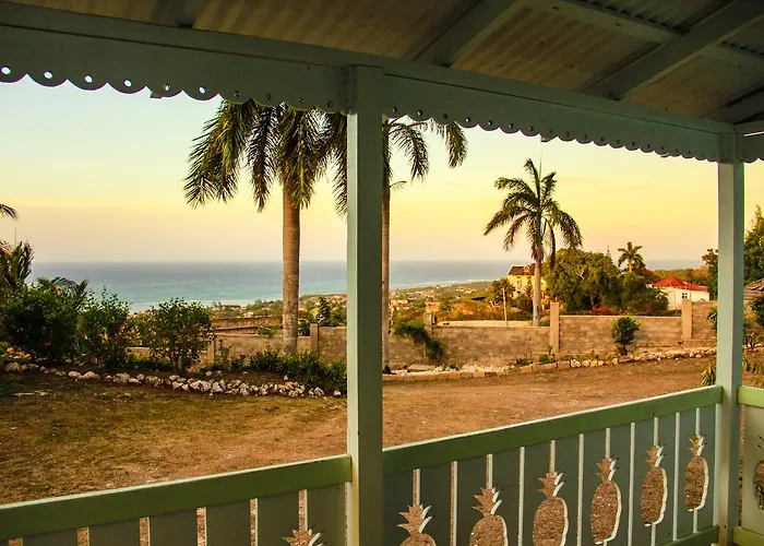 Holiday home Sunshine Lodge: Your Away From *