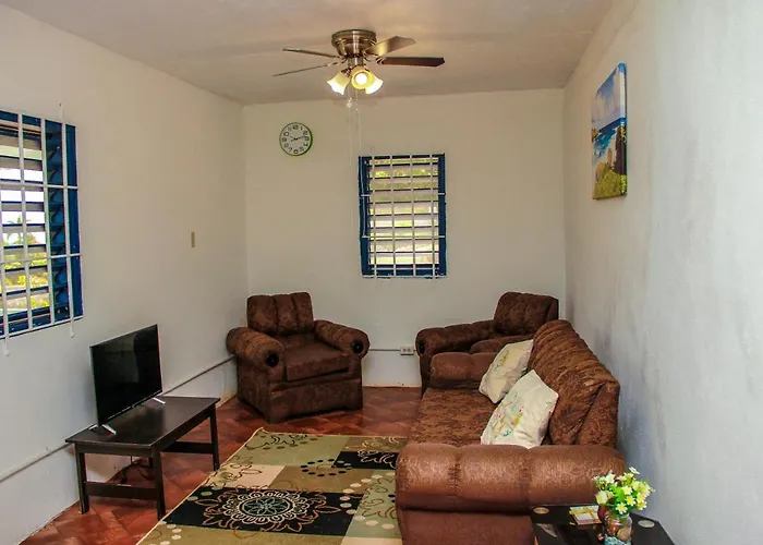 Holiday home Sunshine Lodge: Your Away From Montego Bay