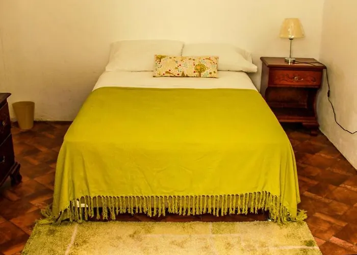 Sunshine Lodge: Your Away From *